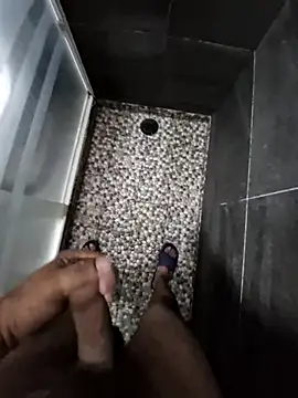 Snapshot of Piter1022 chatting on 03.17.25 Piter1022 online show from 03.17.25