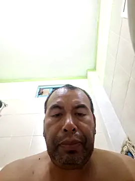 Snapshot of Piter1022 chatting on 10.08.25 Piter1022 online show from 10.08.25