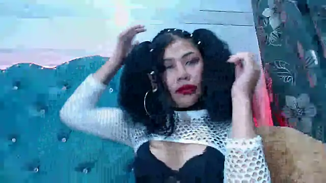 Snapshot of lily_jamesx chatting on 03.18.25 lily jamesx online show from 03.18.25