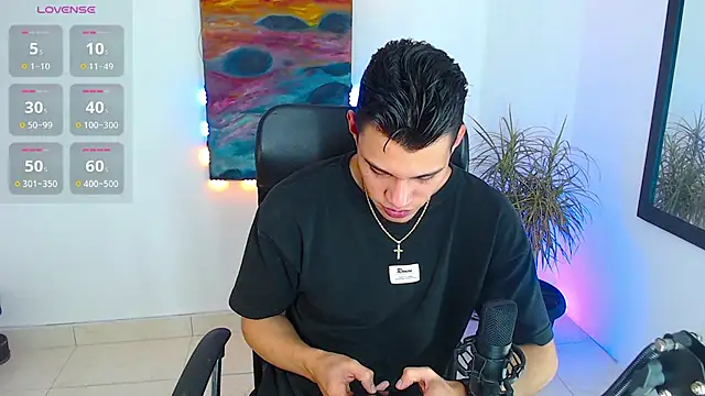 Snapshot of dirtyboy_23 chatting on 03.08.26 dirtyboy 23 online show from 03.08.26