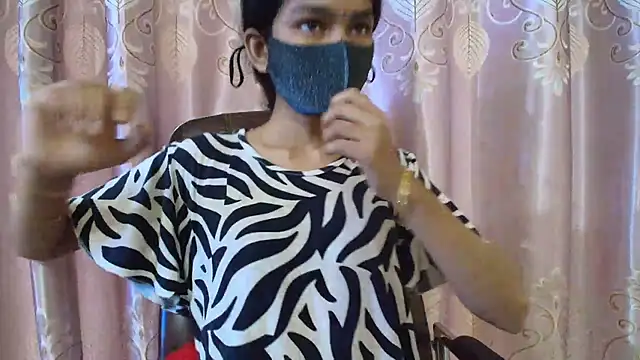 Srabontii online show from 10.18.25