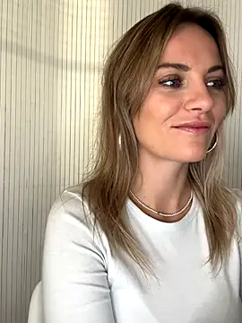 Snapshot of Milla__one chatting on 10.01.25 Milla  one online show from 10.01.25