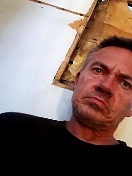 Snapshot of ed44435 chatting on 10.27.25 ed44435 online show from 10.27.25