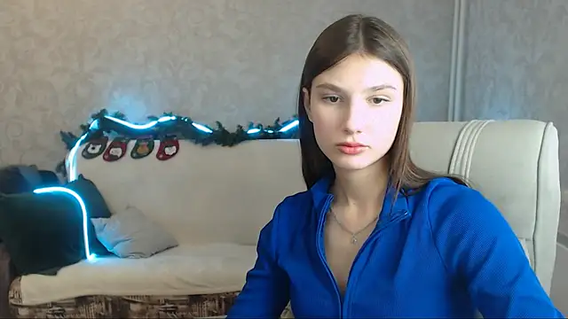 AnaHoney online show from 12.22.24