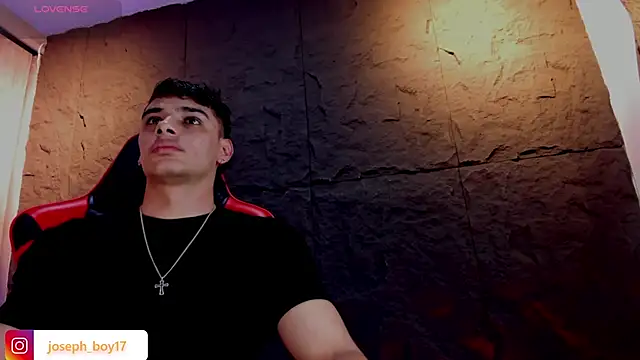 Snapshot of joseph_boy chatting on 11.01.25 joseph boy online show from 11.01.25