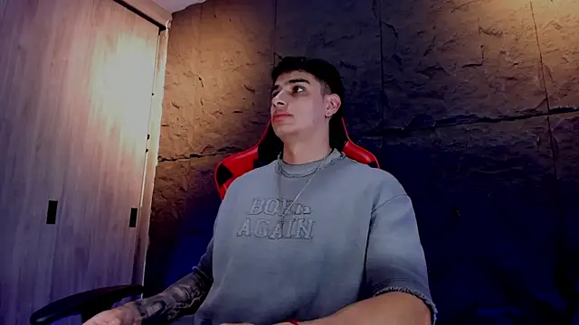 Snapshot of joseph_boy chatting on 11.17.25 joseph boy online show from 11.17.25