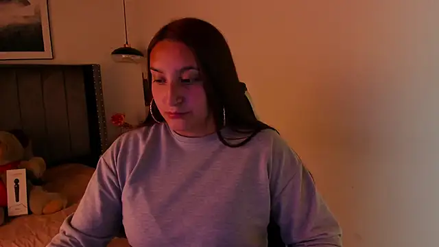 Alaia Cute online show from 12.24.24