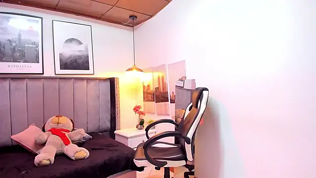 Alaia Cute online show from 01.17.25