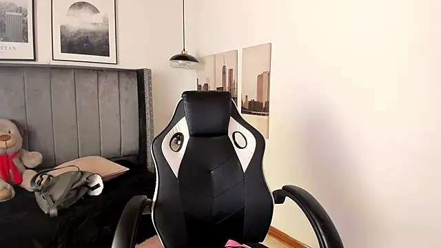 Alaia Cute online show from 02.11.25