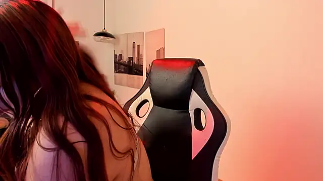 Alaia Cute online show from 02.28.25