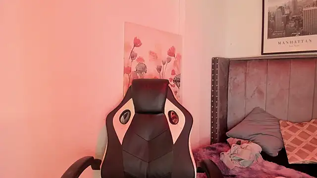 Alaia Cute online show from 11.12.25