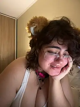 Snapshot of yudrayeb chatting on 01.24.25 yudrayeb online show from 01.24.25