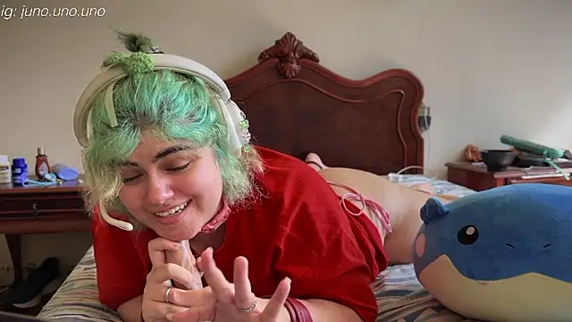 Snapshot of yudrayeb chatting on 02.21.25 yudrayeb online show from 02.21.25