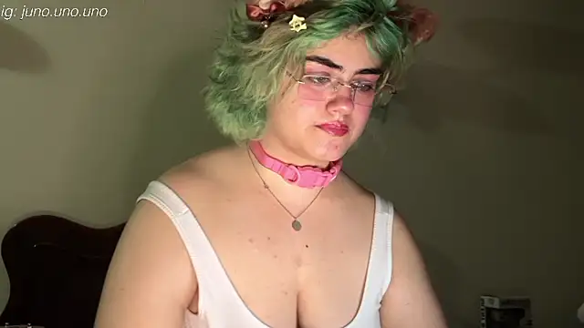 Snapshot of yudrayeb chatting on 02.26.25 yudrayeb online show from 02.26.25