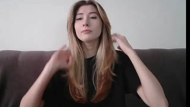 ErikaShyy online show from 02.06.25