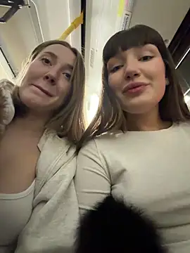 Snapshot of Sophie_Avory chatting on 03.11.26 Sophie Avory online show from 03.11.26