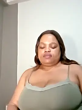 hugemelonsxxx online show from 03.05.25