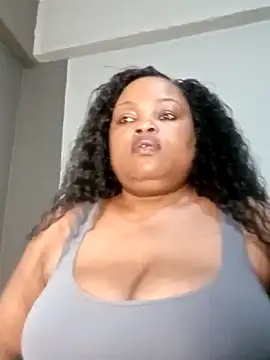 hugemelonsxxx online show from 10.15.25