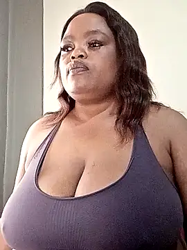 Snapshot of hugemelonsxxx chatting on 05.22.26 hugemelonsxxx online show from 05.22.26
