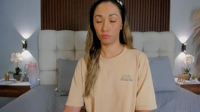 Emma23   online show from 05.06.26