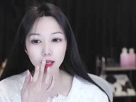 Nuyoah-77 online show from 02.13.26