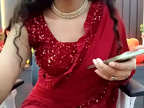 Snapshot of GoldnessAishu chatting on 02.05.25 GoldnessAishu online show from 02.05.25