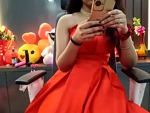 Snapshot of GoldnessAishu chatting on 02.06.25 GoldnessAishu online show from 02.06.25