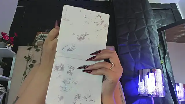 Mia Rinn online show from 01.10.26