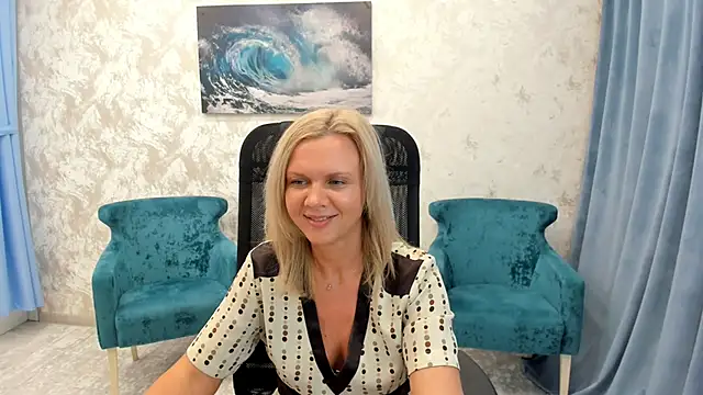 AgathaKlouin online show from 01.31.25