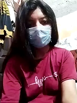 Snapshot of Hotty-Divya chatting on 12.20.24 Hotty-Divya online show from 12.20.24