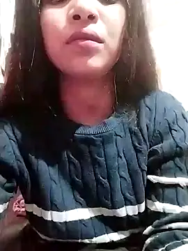 Snapshot of Hotty-Divya chatting on 12.24.24 Hotty-Divya online show from 12.24.24