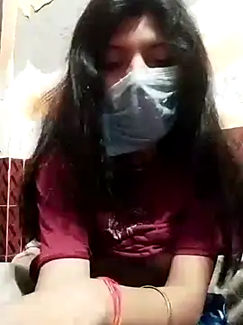 Snapshot of Hotty-Divya chatting on 01.17.25 Hotty-Divya online show from 01.17.25