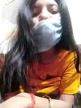 Snapshot of Hotty-Divya chatting on 01.18.25 Hotty-Divya online show from 01.18.25