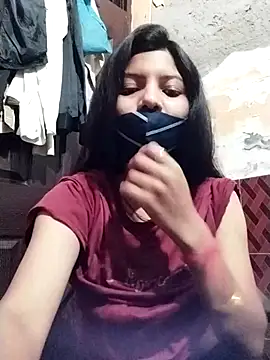 Snapshot of Hotty-Divya chatting on 03.23.25 Hotty-Divya online show from 03.23.25