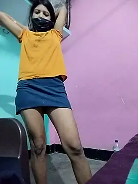 Snapshot of Hotty-Divya chatting on 11.03.25 Hotty-Divya online show from 11.03.25