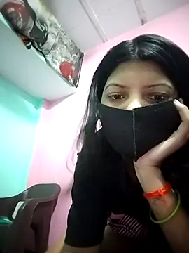 Hotty-Divya online show from 04.25.26