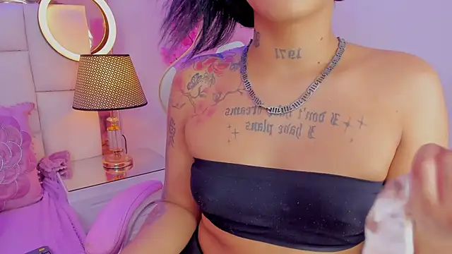 Mia Jansen online show from 12.14.24