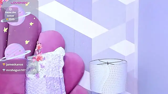 Snapshot of KylieMonnett chatting on 01.25.25 KylieMonnett online show from 01.25.25