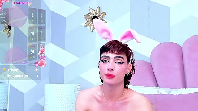Snapshot of KylieMonnett chatting on 03.16.25 KylieMonnett online show from 03.16.25