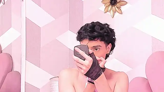 KylieMonnett online show from 05.17.26
