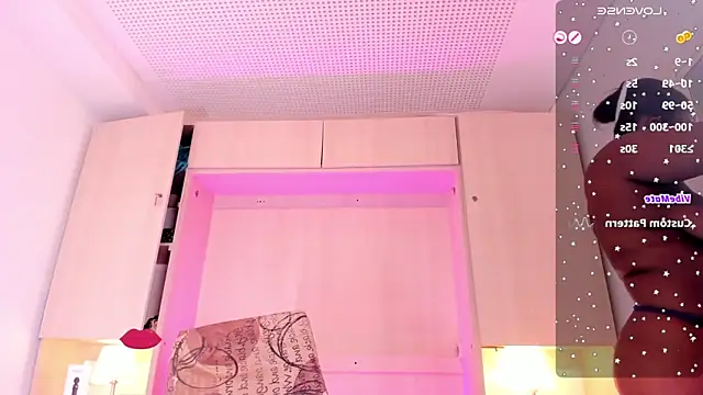 EmilyyStuart online show from 02.04.25