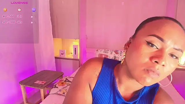 EmilyyStuart online show from 02.07.25