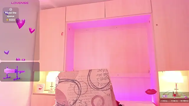 EmilyyStuart online show from 03.08.25