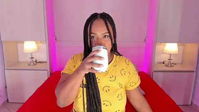 EmilyyStuart online show from 05.05.26