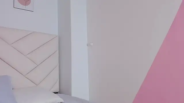 Snapshot of Brianna_bigboobs chatting on 12.22.24 Brianna bigboobs online show from 12.22.24