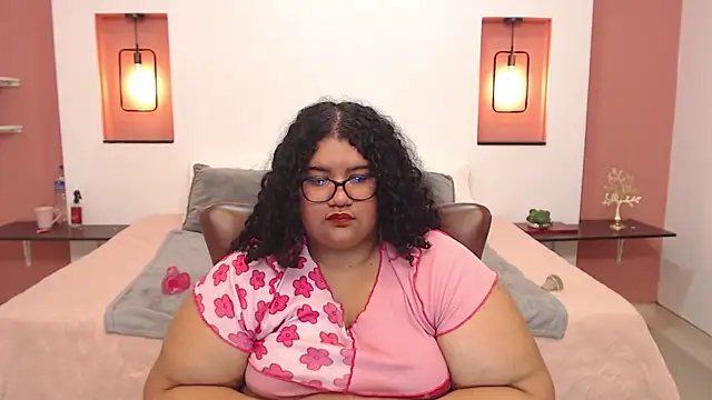 Miley Collins online show from 12.12.24