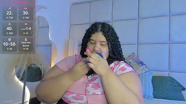 Miley Collins online show from 11.14.25