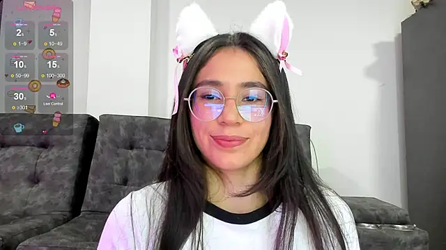 Snapshot of emmadiaz1 chatting on 01.03.25 emmadiaz1 online show from 01.03.25