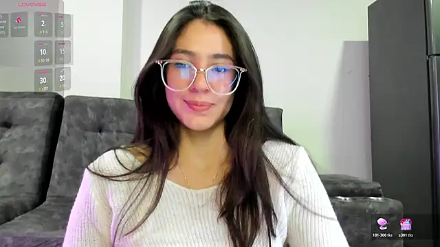 Snapshot of emmadiaz1 chatting on 01.13.26 emmadiaz1 online show from 01.13.26