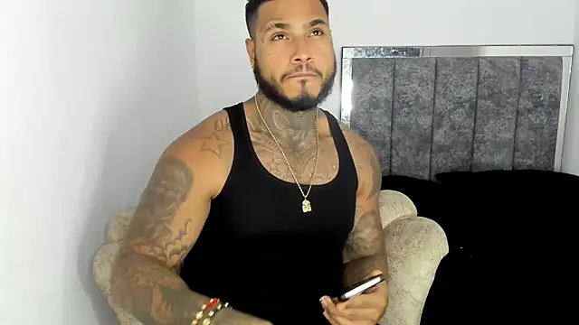 Snapshot of Exotic_tatto27121 chatting on 03.07.26 Exotic tatto27121 online show from 03.07.26